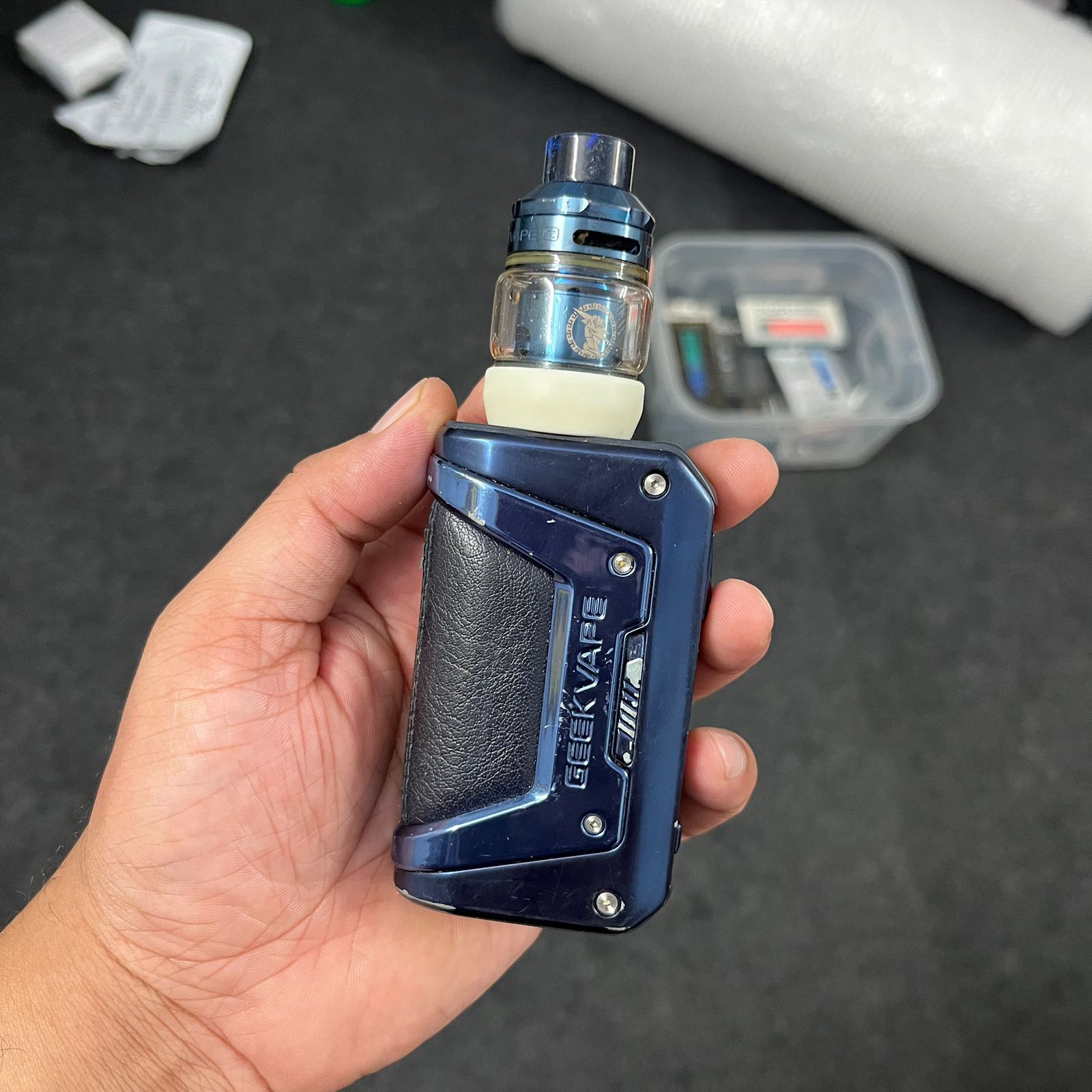 GeekVape L200 Aegis Legend 2 200W Starter Kit (Without Box) vapevilla GeekVape L200 Aegis Legend 2 200W Starter Kit (Without Box) vapevilla