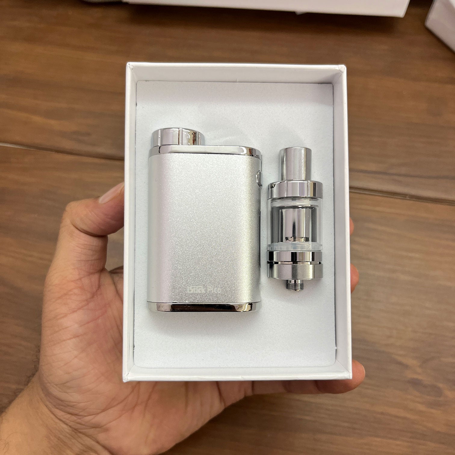 Eleaf iStick Pico Reusable Vape with Free Juice & Battery - 75W vapevilla Eleaf iStick Pico Reusable Vape with Free Juice & Battery - 75W vapevilla